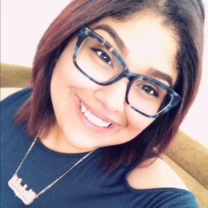 Meet your Posher, Nichole